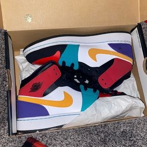 Air Jordan 1 MID (GS)